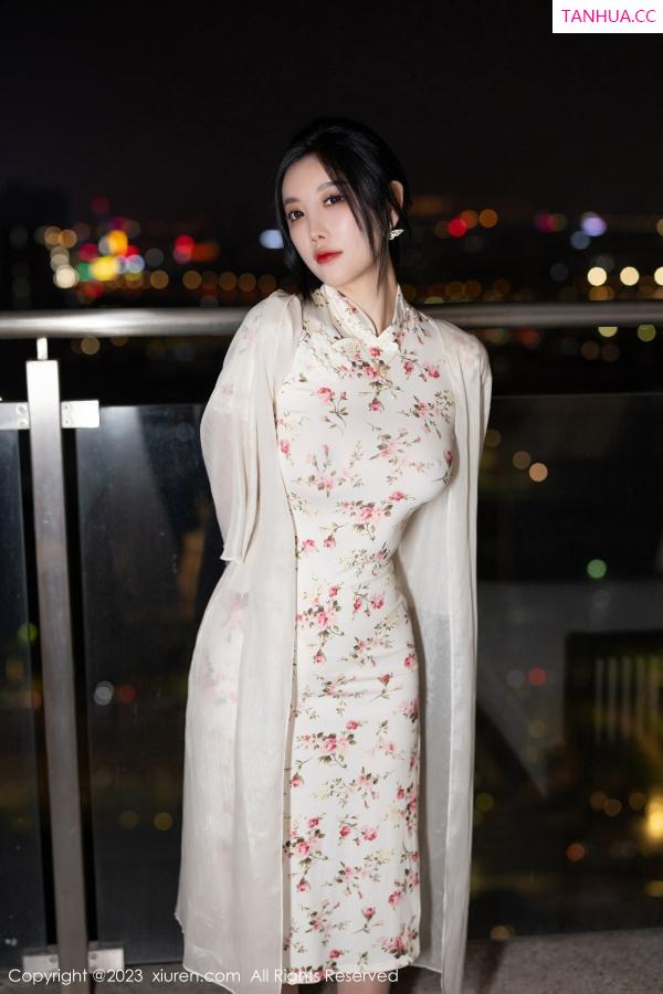 [XiuRen]高清写真图 2023.09.08 No.7363 杨晨晨Yome 旗袍美腿